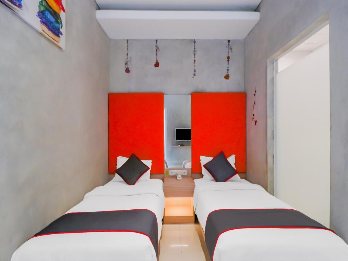 Super Oyo Collection O 31 The Batik Bed And Coffee Bandung Hotel Exterior photo