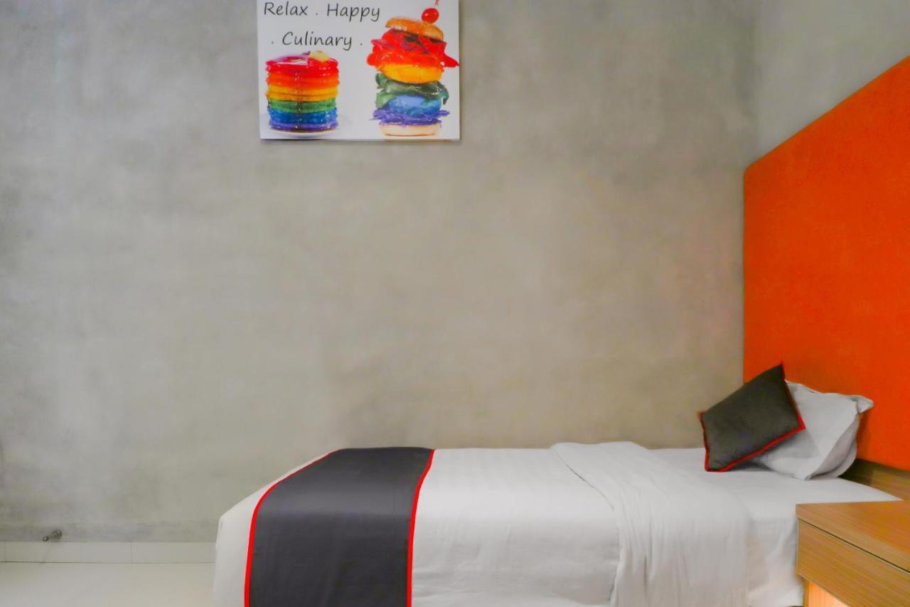 Super Oyo Collection O 31 The Batik Bed And Coffee Bandung Hotel Exterior photo